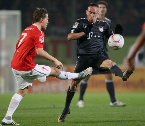 事不僅僅是 事不僅僅是